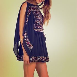 Umgee Embroidered Tunic Dress, Small, NWT
